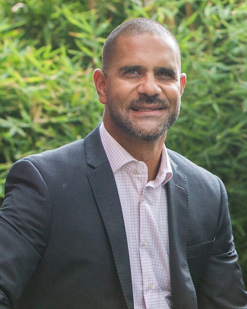 Mr Michael O'loughlin